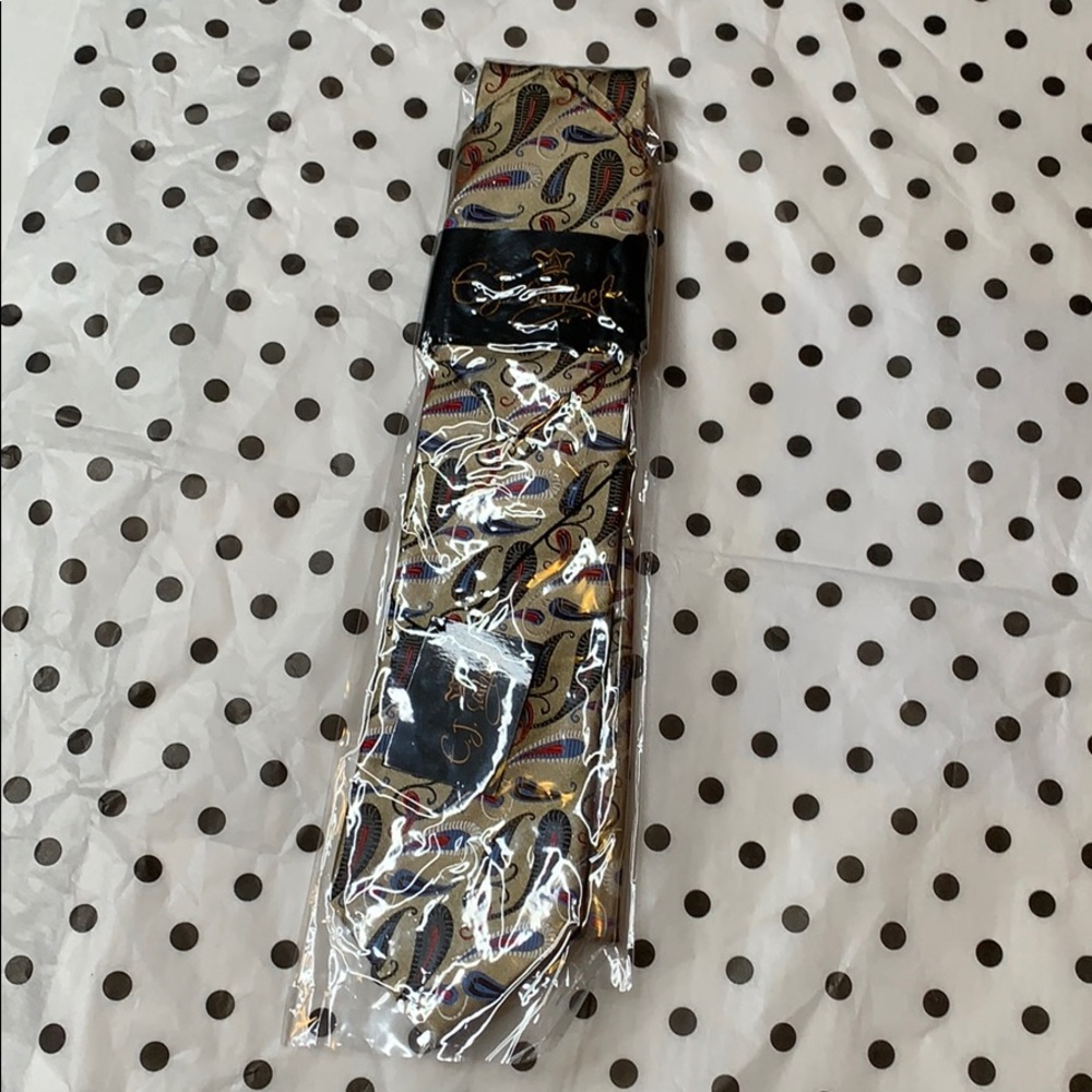 EJ Samuel Necktie With Handkerchief